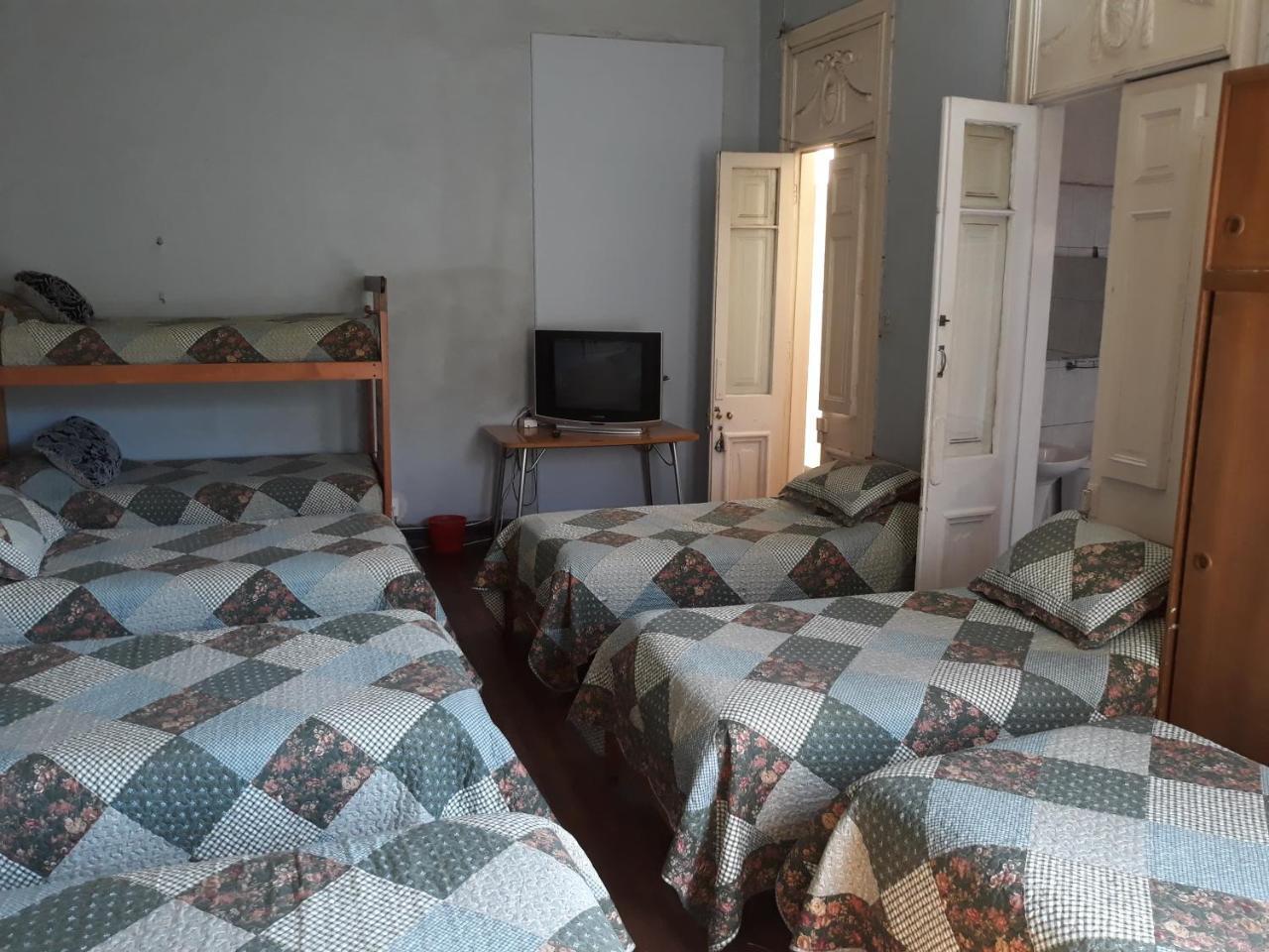 Residencial Praga Hostel Santiago Buitenkant foto
